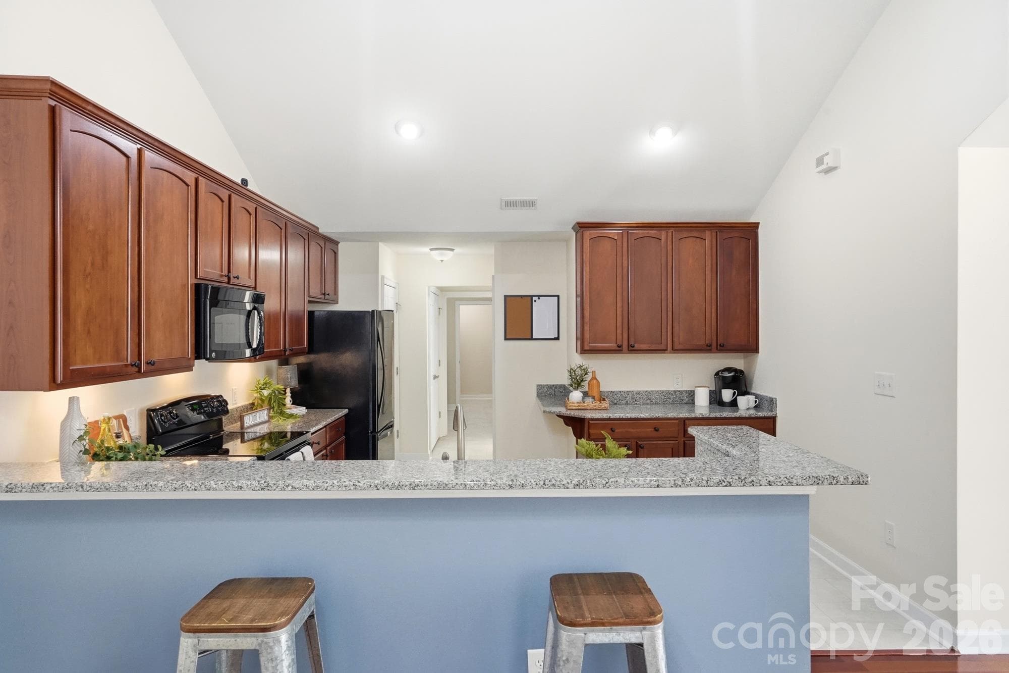Condominium at 5518 Prosperity View Drive, Charlotte, photo 11 of 38