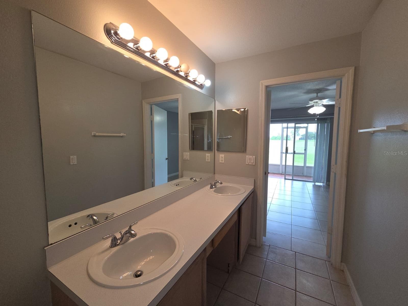 Condominium at 2818 OSPREY COVE PL #103, KISSIMMEE, photo 11 of 22