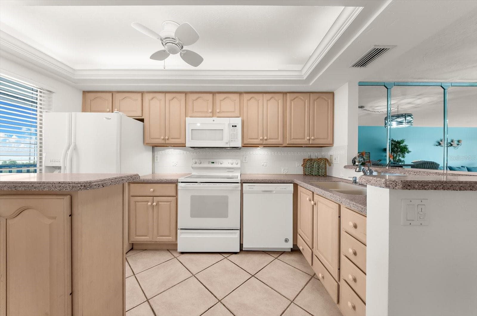 Condominium at 8911 MIDNIGHT PASS RD #511, SARASOTA, photo 5 of 78