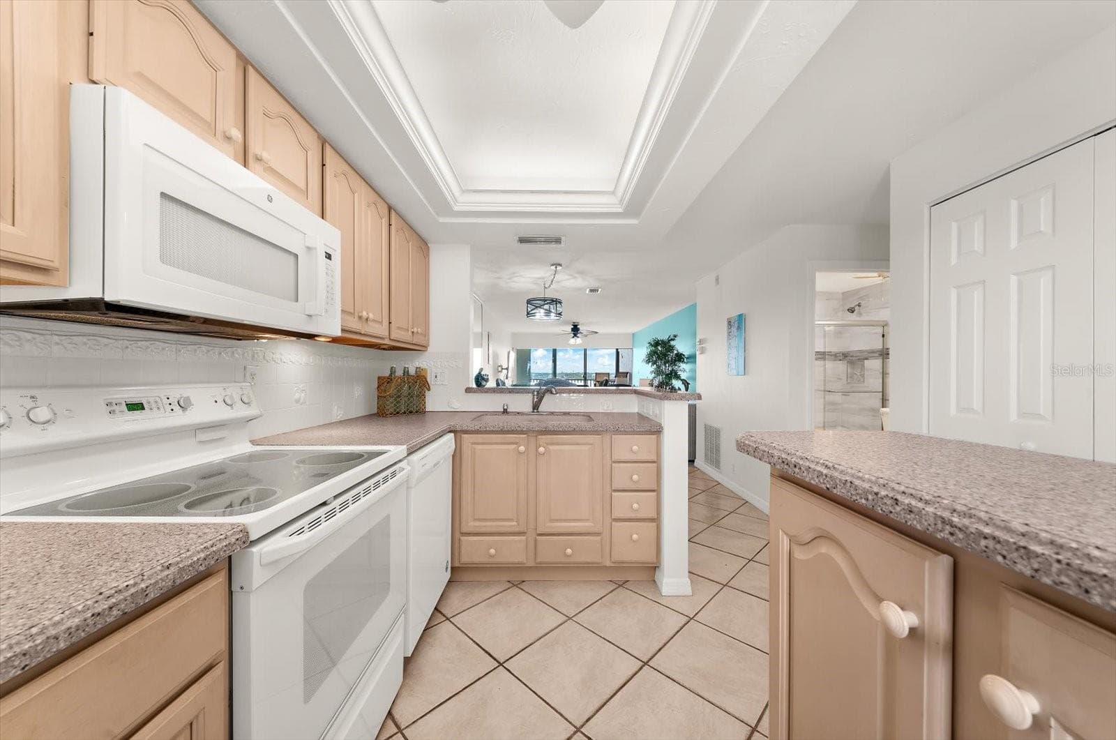 Condominium at 8911 MIDNIGHT PASS RD #511, SARASOTA, photo 7 of 78