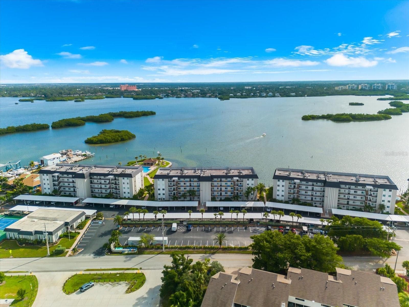 Condominium at 8911 MIDNIGHT PASS RD #511, SARASOTA, photo 31 of 78