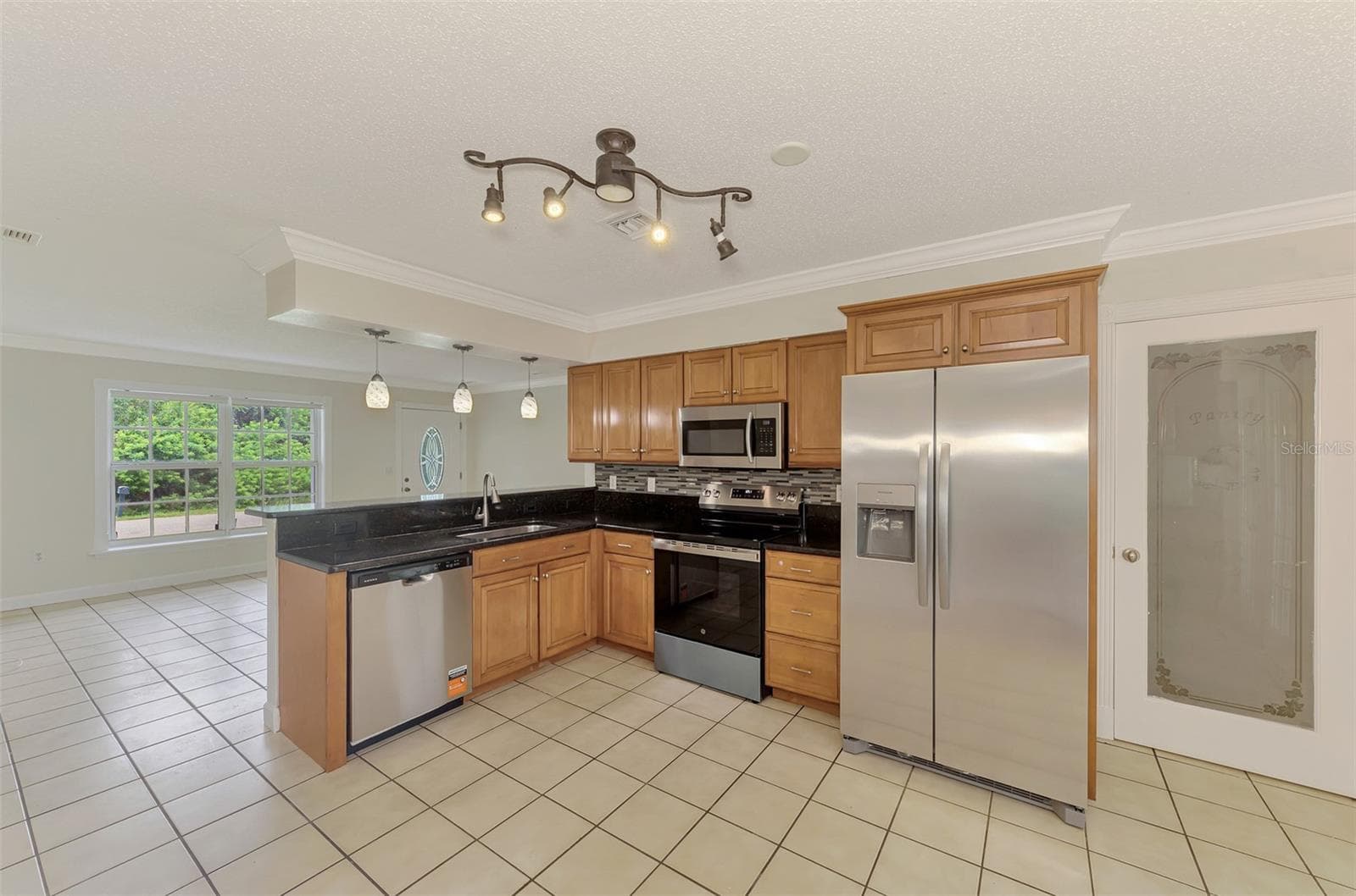 Kitchen updates - 11036 JACQUELINE AVE, ENGLEWOOD