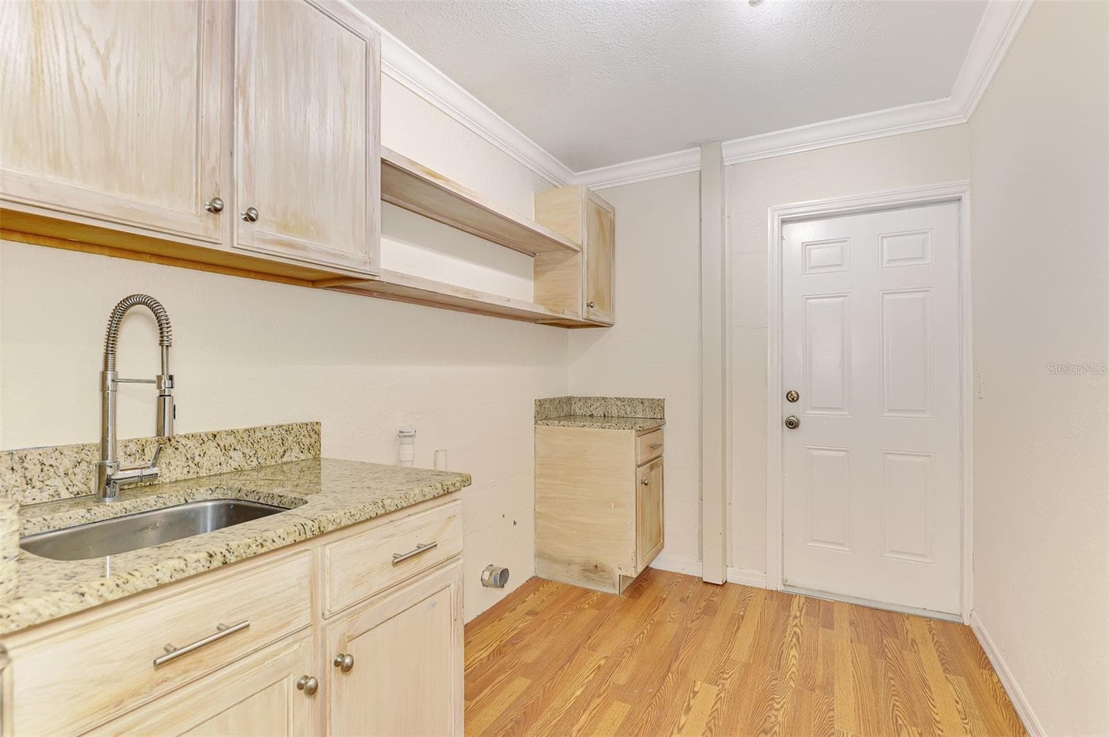 Laundry Room - 11036 JACQUELINE AVE, ENGLEWOOD