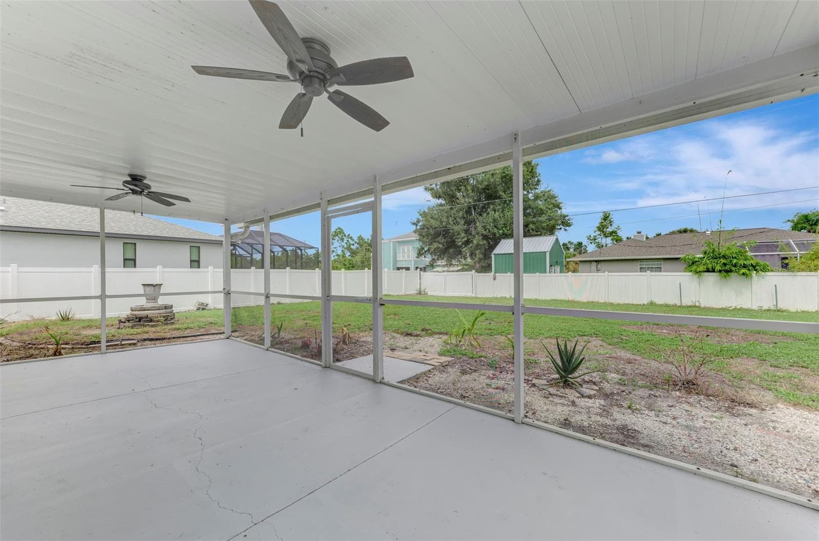 Large Backyard - 11036 JACQUELINE AVE, ENGLEWOOD