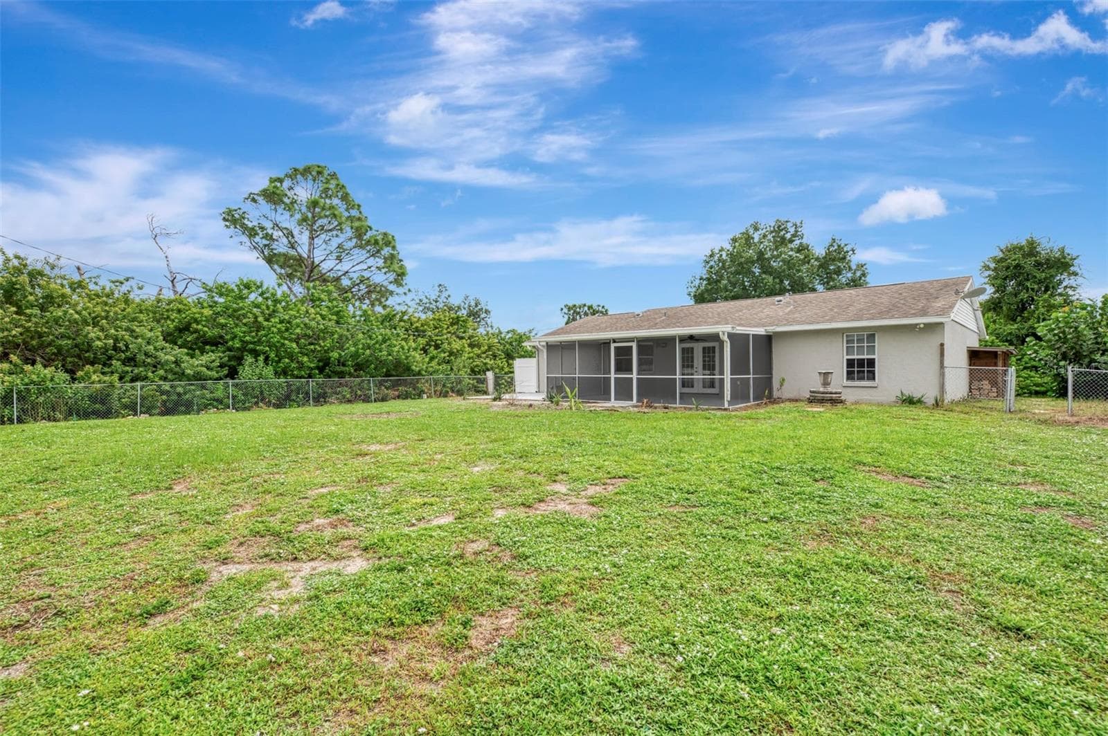 Fenced In Yard for Pets - 11036 JACQUELINE AVE, ENGLEWOOD