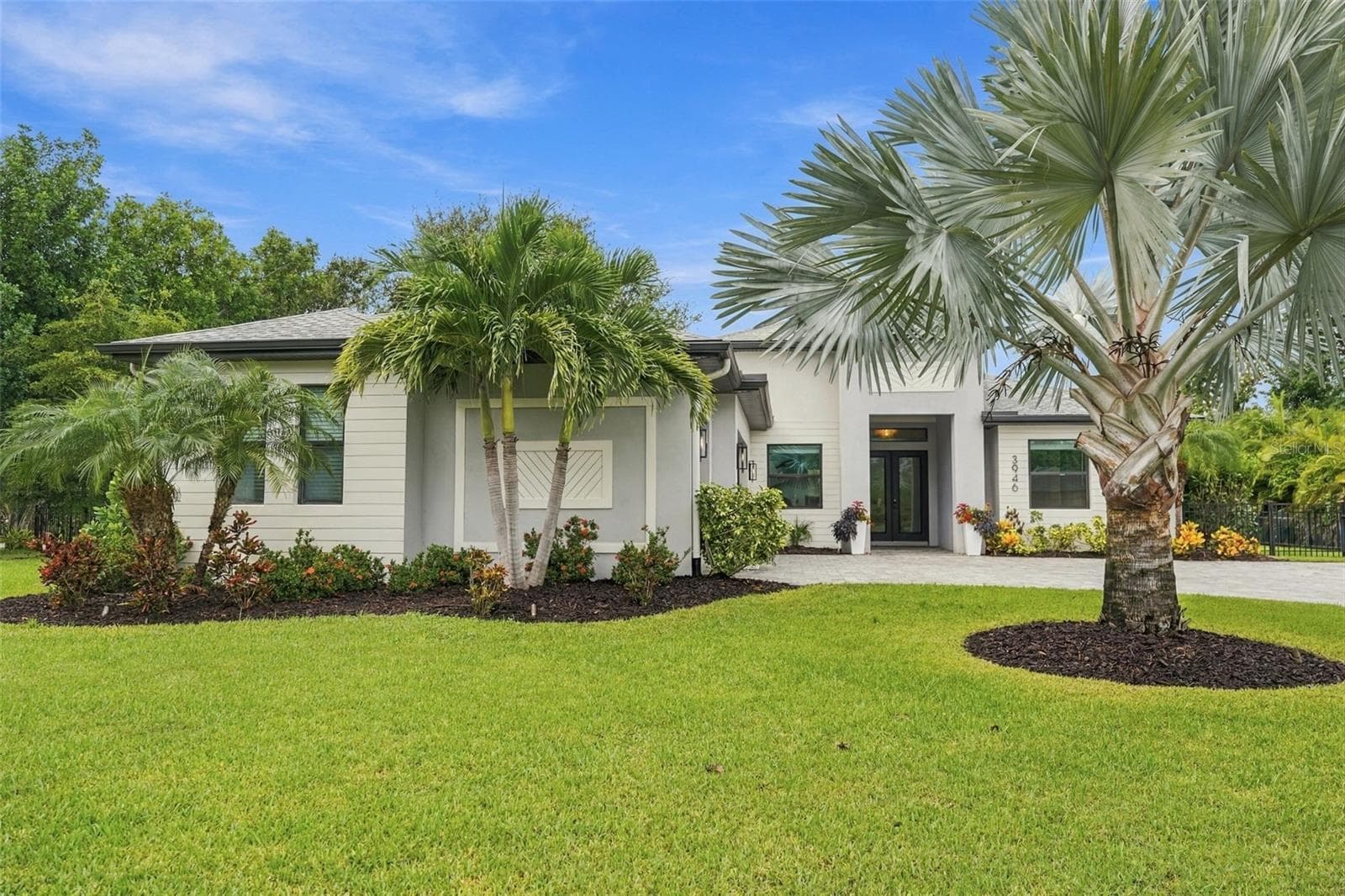 Single Family Residence at 3946 COUNTRY VIEW DR, SARASOTA, photo 7 of 98