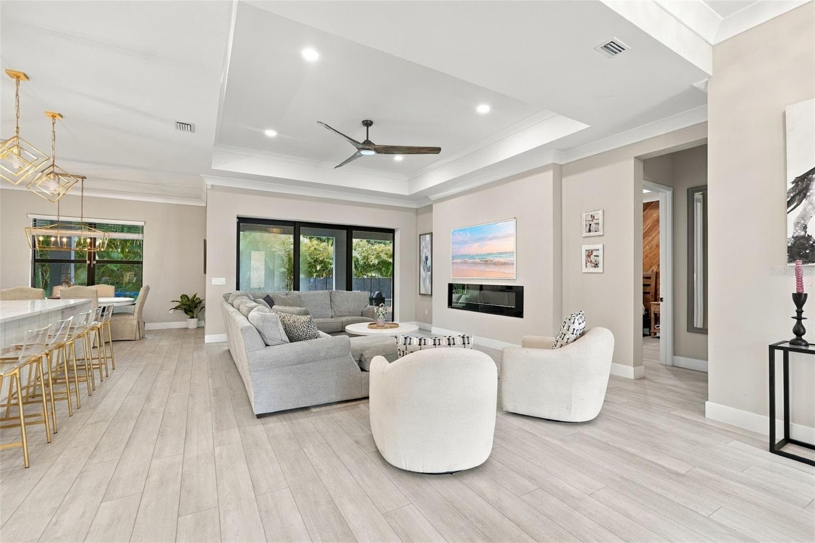 Single Family Residence at 3946 COUNTRY VIEW DR, SARASOTA, photo 14 of 98