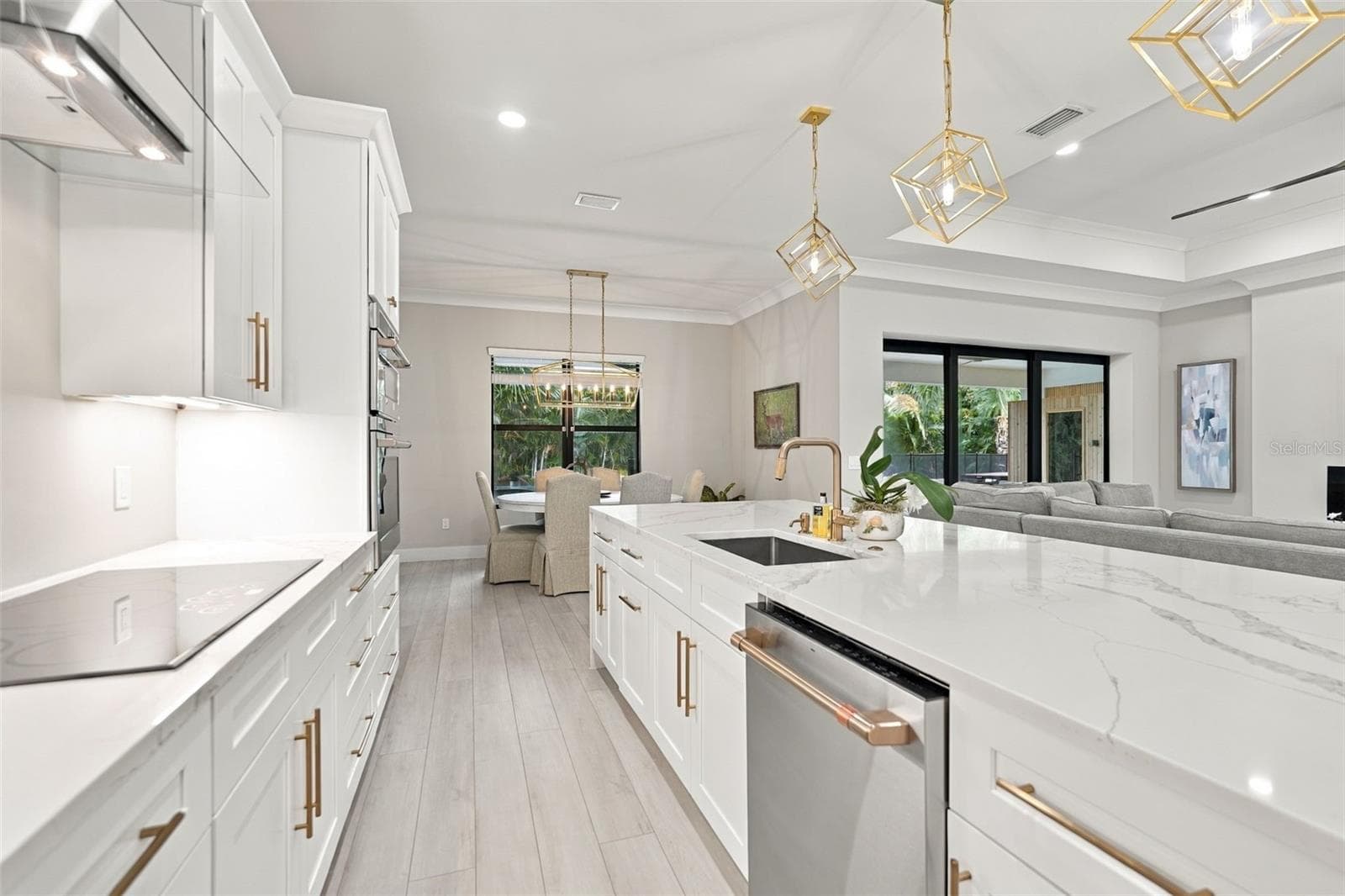 Single Family Residence at 3946 COUNTRY VIEW DR, SARASOTA, photo 26 of 98