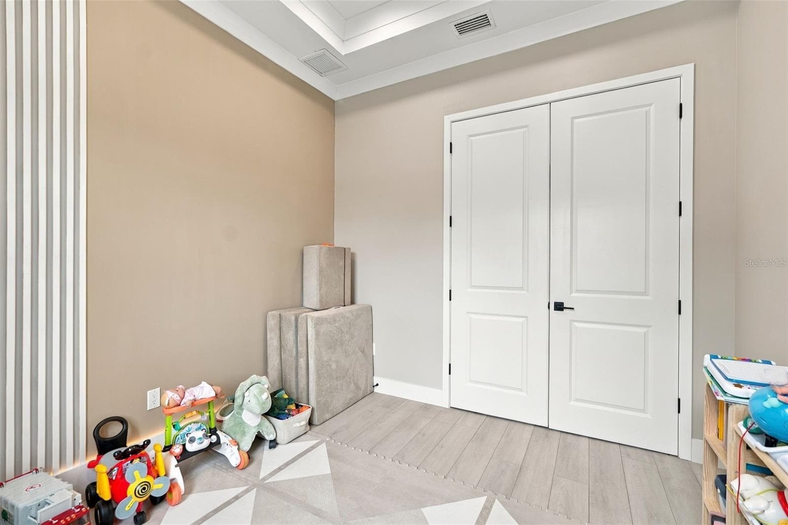 Single Family Residence at 3946 COUNTRY VIEW DR, SARASOTA, photo 60 of 98