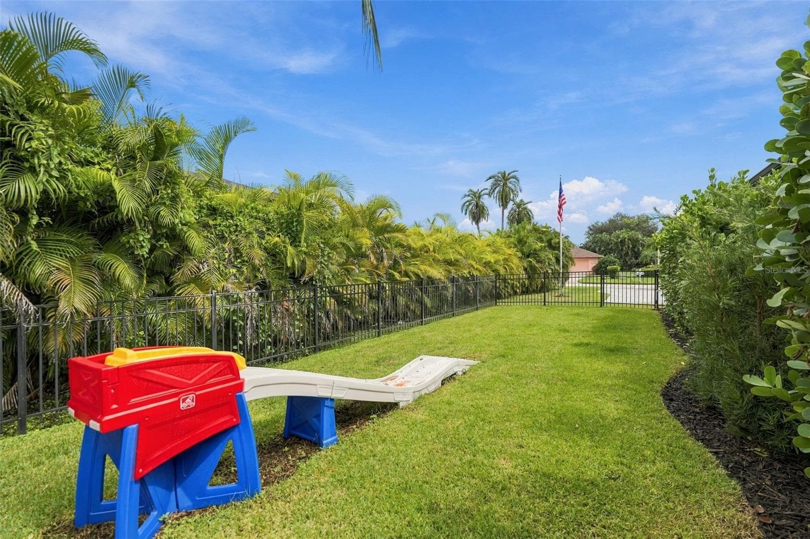 Single Family Residence at 3946 COUNTRY VIEW DR, SARASOTA, photo 81 of 98