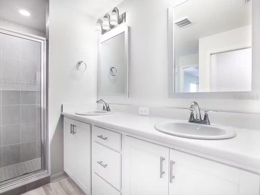 Single Family Residence at 12336 ALTEZA CIR, RIVERVIEW, photo 10 of 11