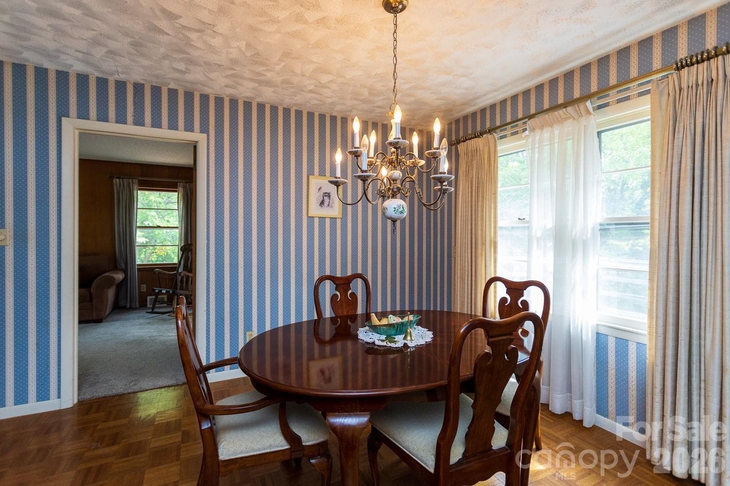 Single Family Residence at 8 Governors Court, Asheville, photo 9 of 24