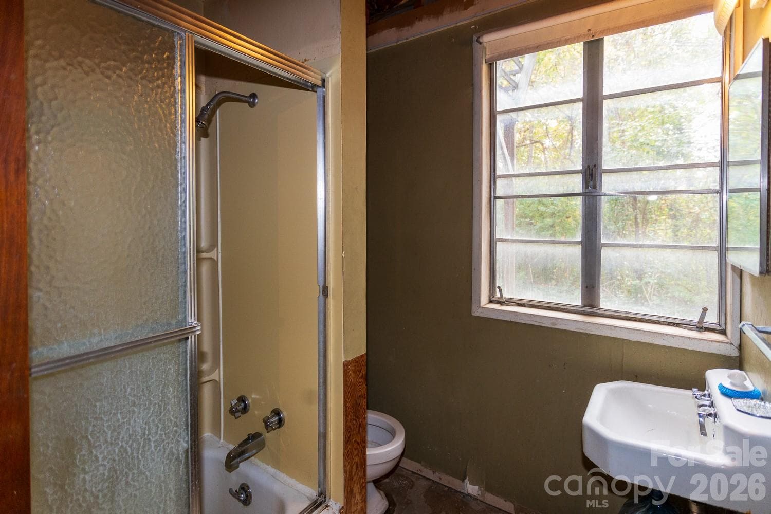 Single Family Residence at 8 Governors Court, Asheville, photo 24 of 24