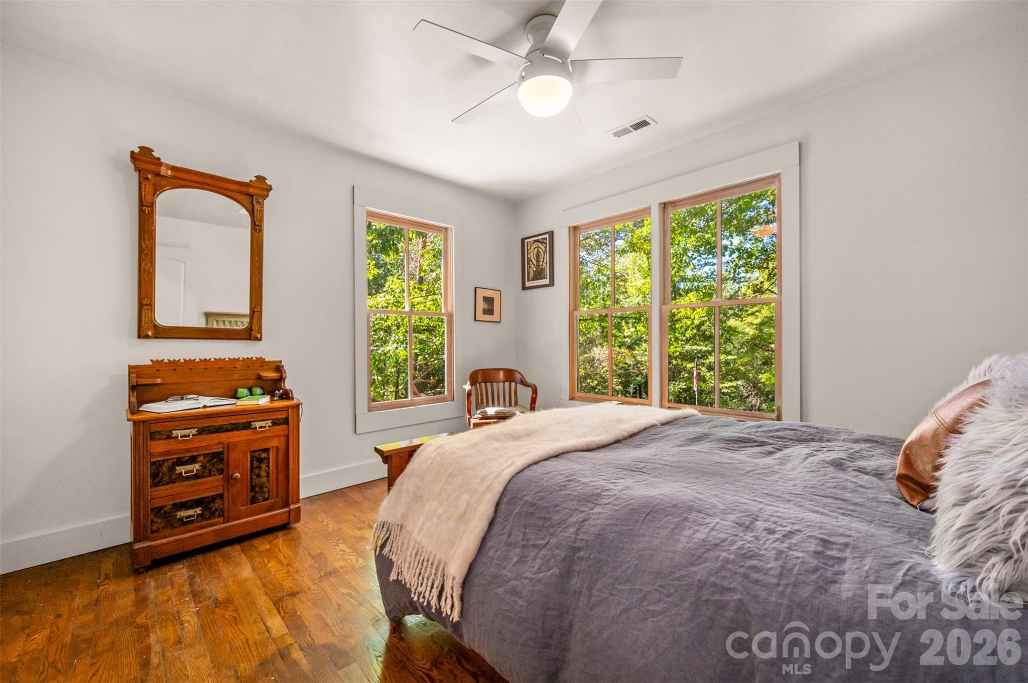 Bedroom 2 with hardwood floors - 600 John Weaver Road, Columbus