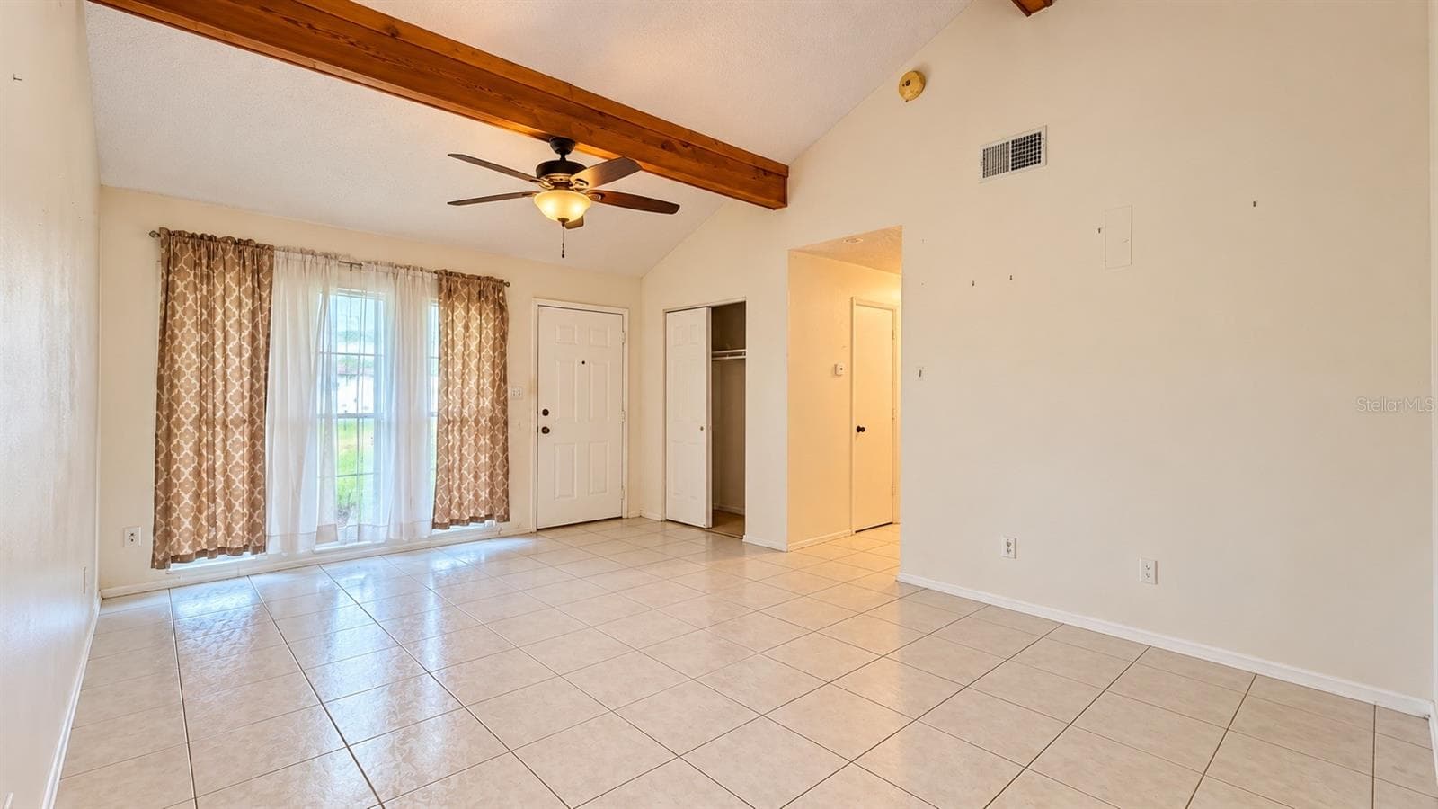 Single Family Residence at 135 OAXACA LN, KISSIMMEE, photo 4 of 27