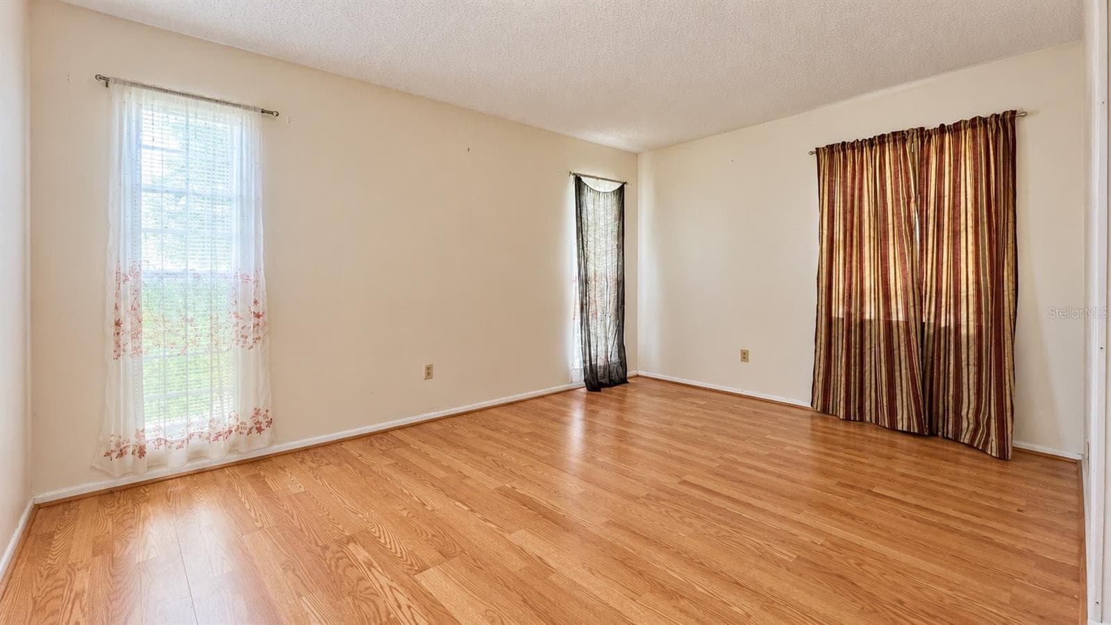 Single Family Residence at 135 OAXACA LN, KISSIMMEE, photo 6 of 27