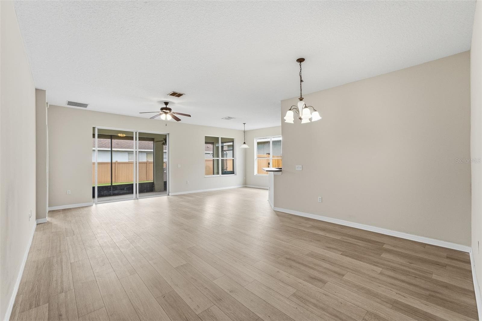 Single Family Residence at 185 VENETIAN BAY CIR, SANFORD, photo 3 of 41