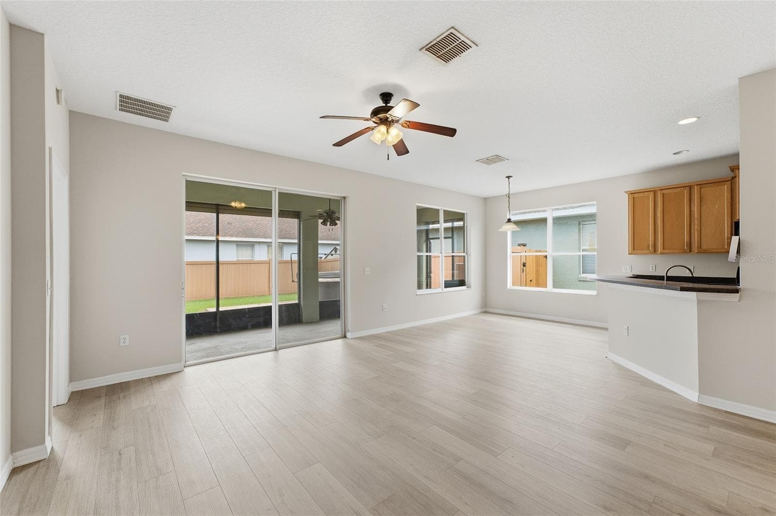 Single Family Residence at 185 VENETIAN BAY CIR, SANFORD, photo 4 of 41