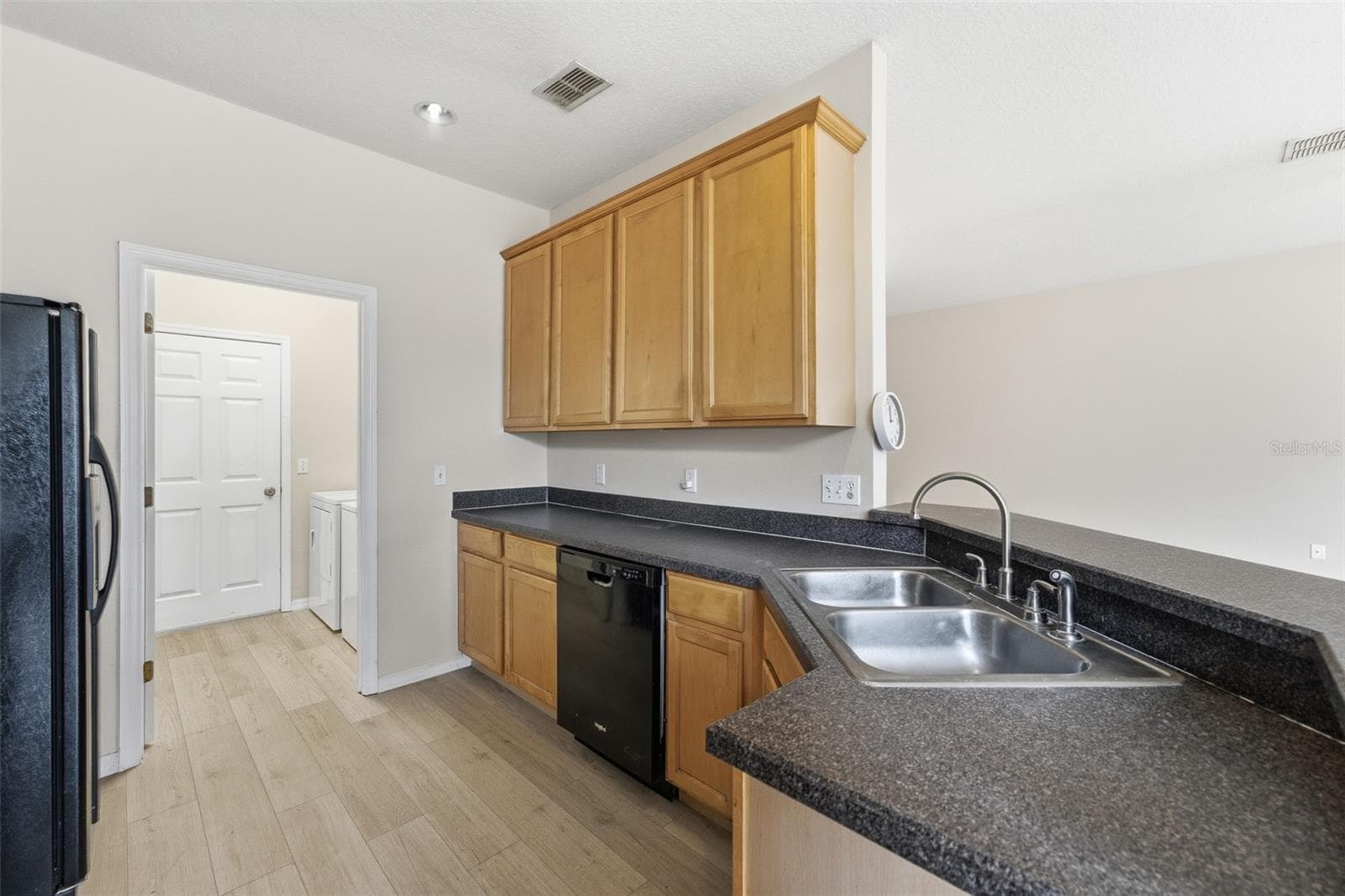 Single Family Residence at 185 VENETIAN BAY CIR, SANFORD, photo 10 of 41