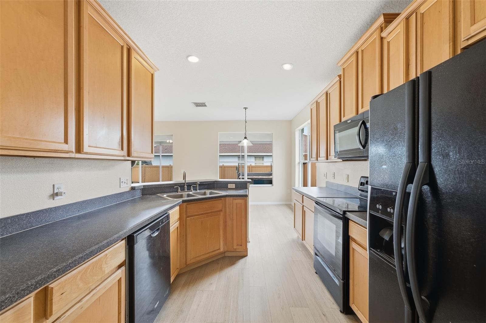 Single Family Residence at 185 VENETIAN BAY CIR, SANFORD, photo 12 of 41