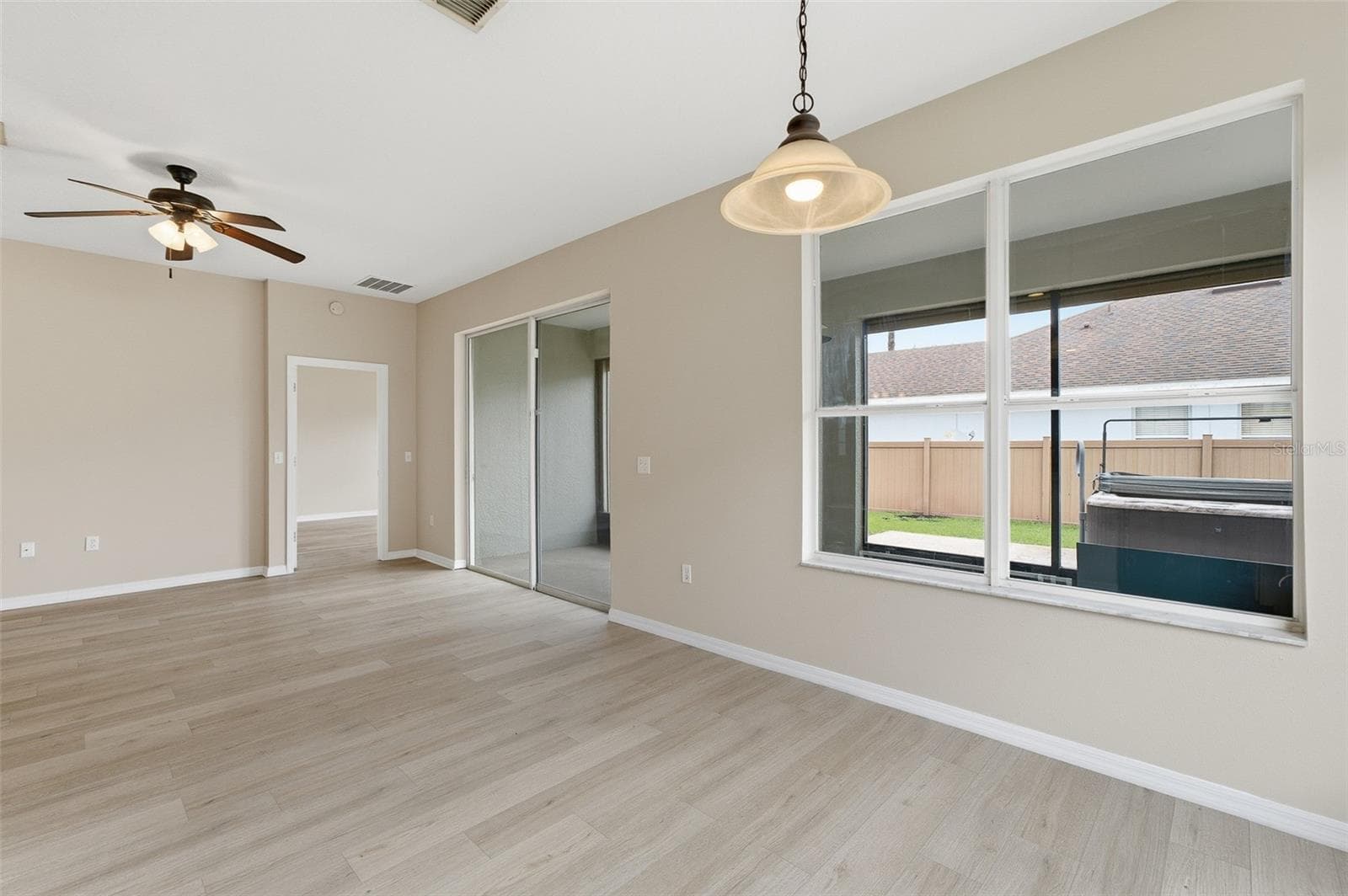 Single Family Residence at 185 VENETIAN BAY CIR, SANFORD, photo 14 of 41