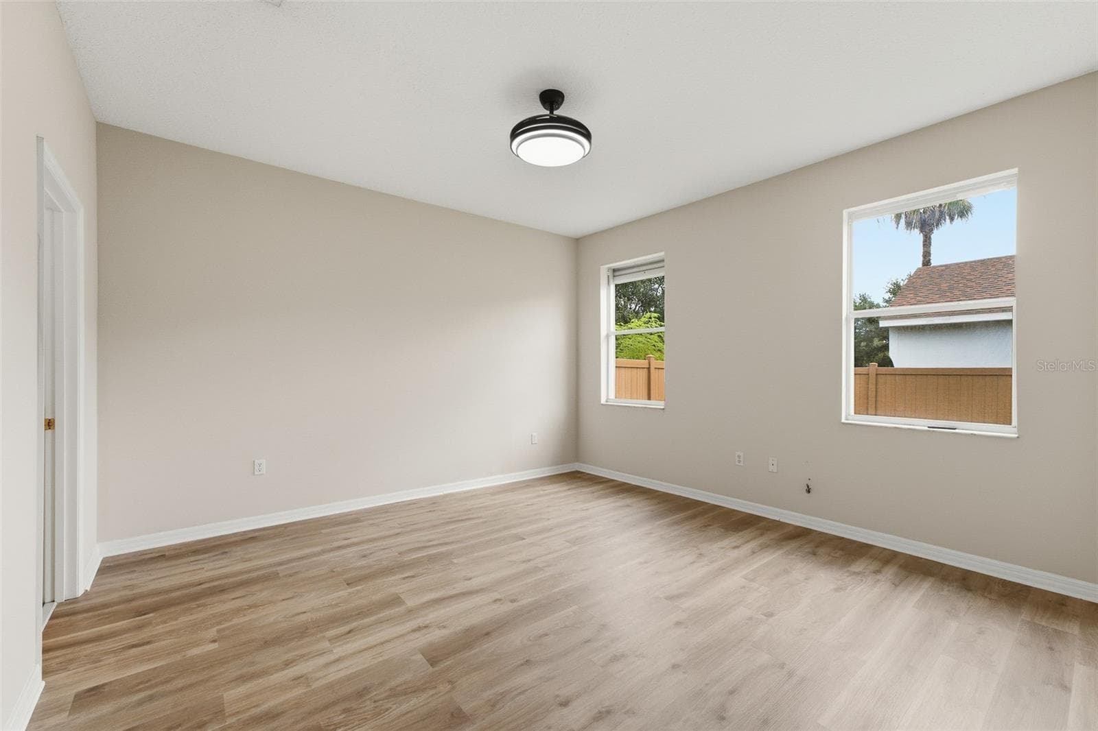 Single Family Residence at 185 VENETIAN BAY CIR, SANFORD, photo 15 of 41