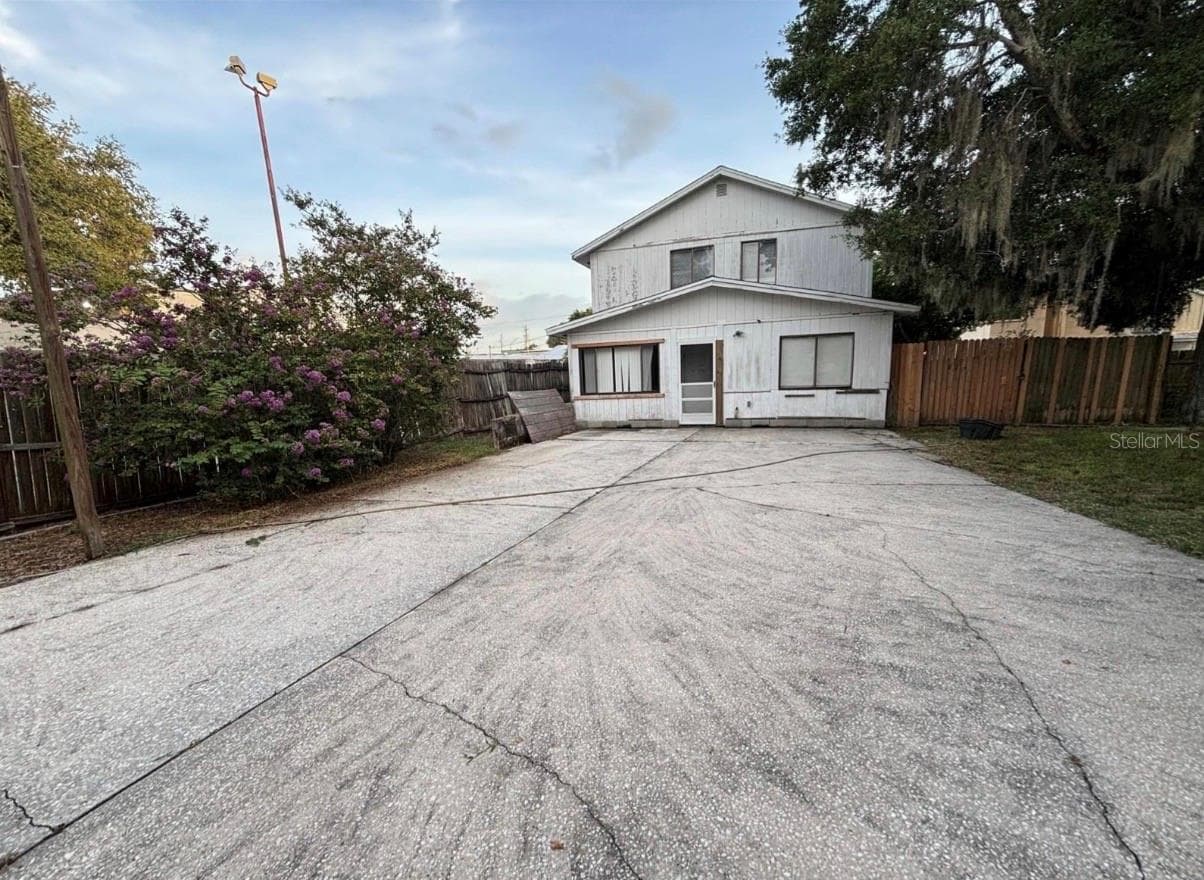 IN-LAW SUITE OR DUPLEX - 640 AVENUE I NW, WINTER HAVEN