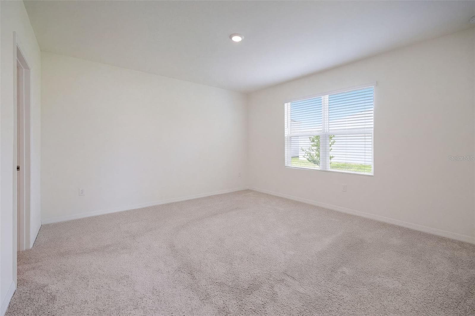 Primary Bedroom Suite - 2415 BRASSIE CT, WINTER HAVEN