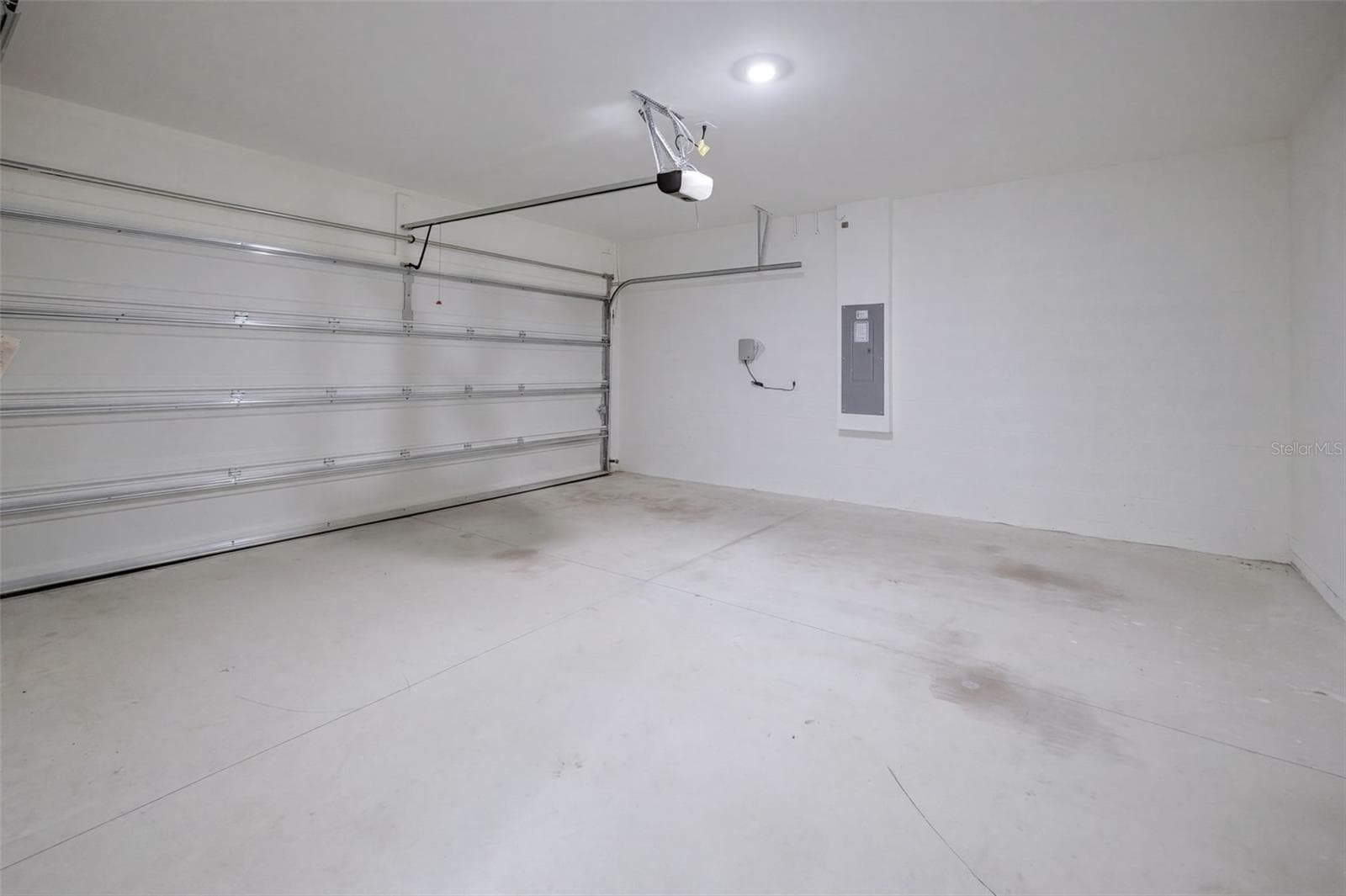 Garage Door opener and keyless garage door pad - 2415 BRASSIE CT, WINTER HAVEN