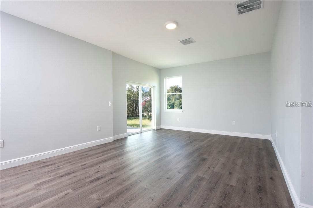 Single Family Residence at 2433 AVENUE F NW, WINTER HAVEN, photo 14 of 22