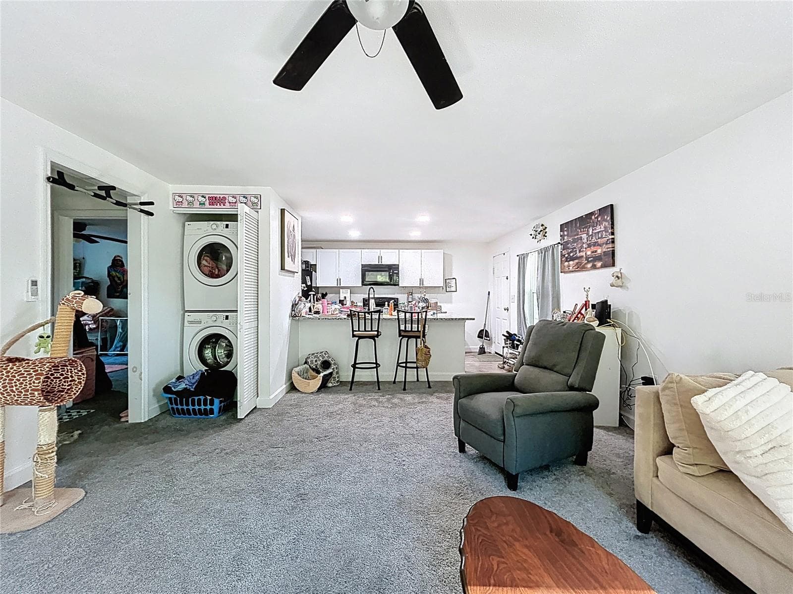 Unit 2 - Living room - 37250 FLORIDA AVE, DADE CITY