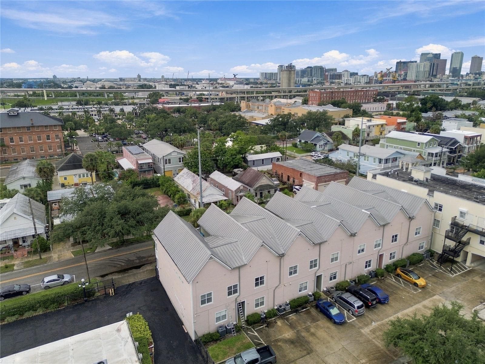 Condominium at 2002 E 5TH AVE #114, TAMPA, photo 16 of 61