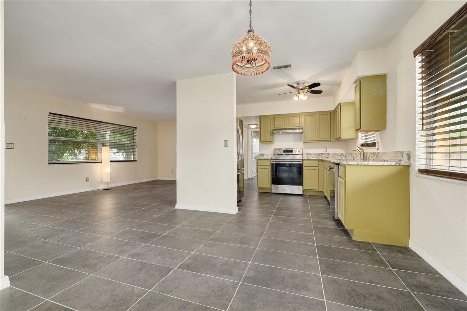 Single Family Residence at 1345 39TH ST N, ST PETERSBURG, photo 10 of 34
