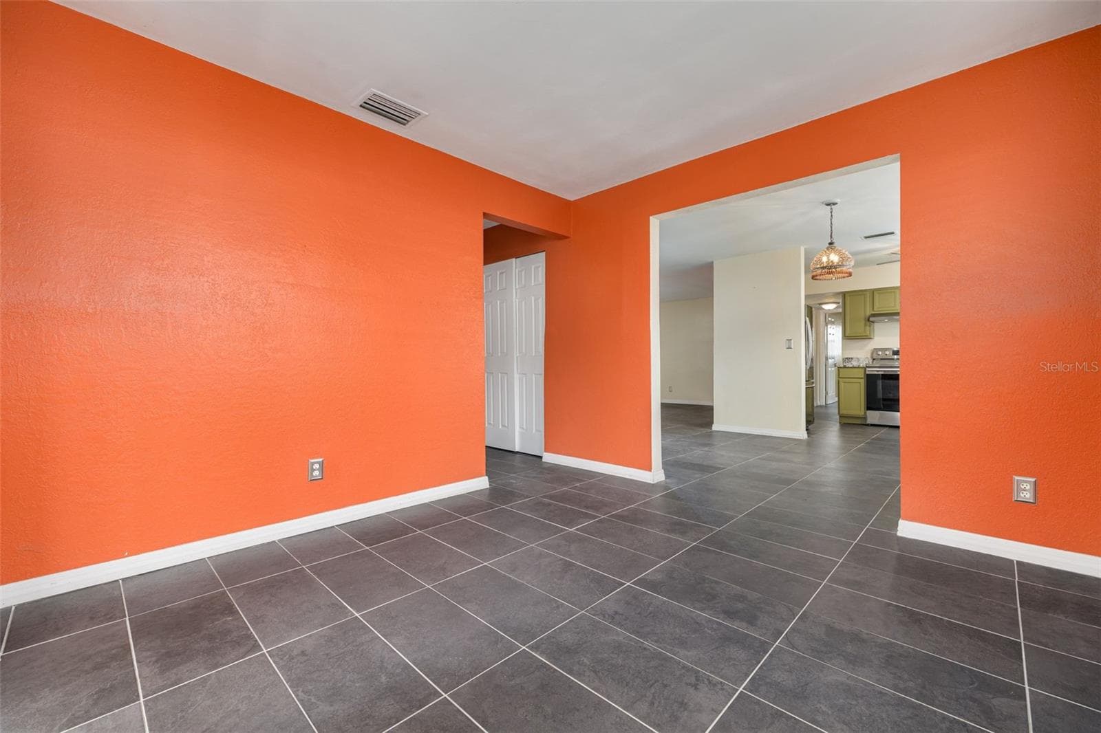 Single Family Residence at 1345 39TH ST N, ST PETERSBURG, photo 15 of 34