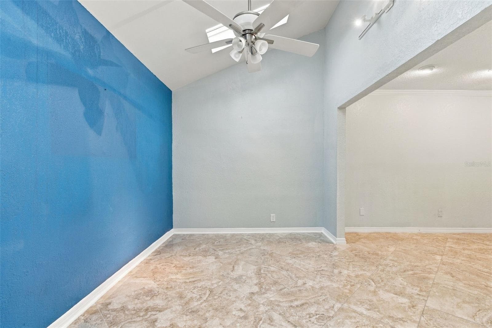 Single Family Residence at 2254 HERON CIR, CLEARWATER, photo 14 of 59