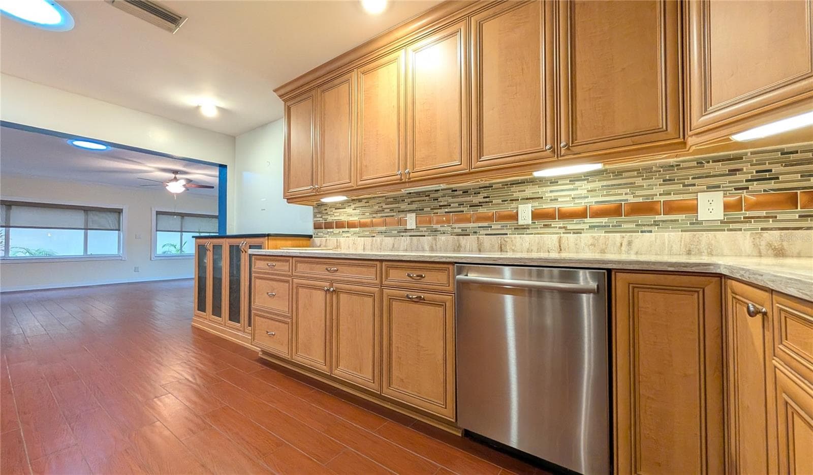 Storage, storage, storage. It's all about the storage. - 2254 HERON CIR, CLEARWATER