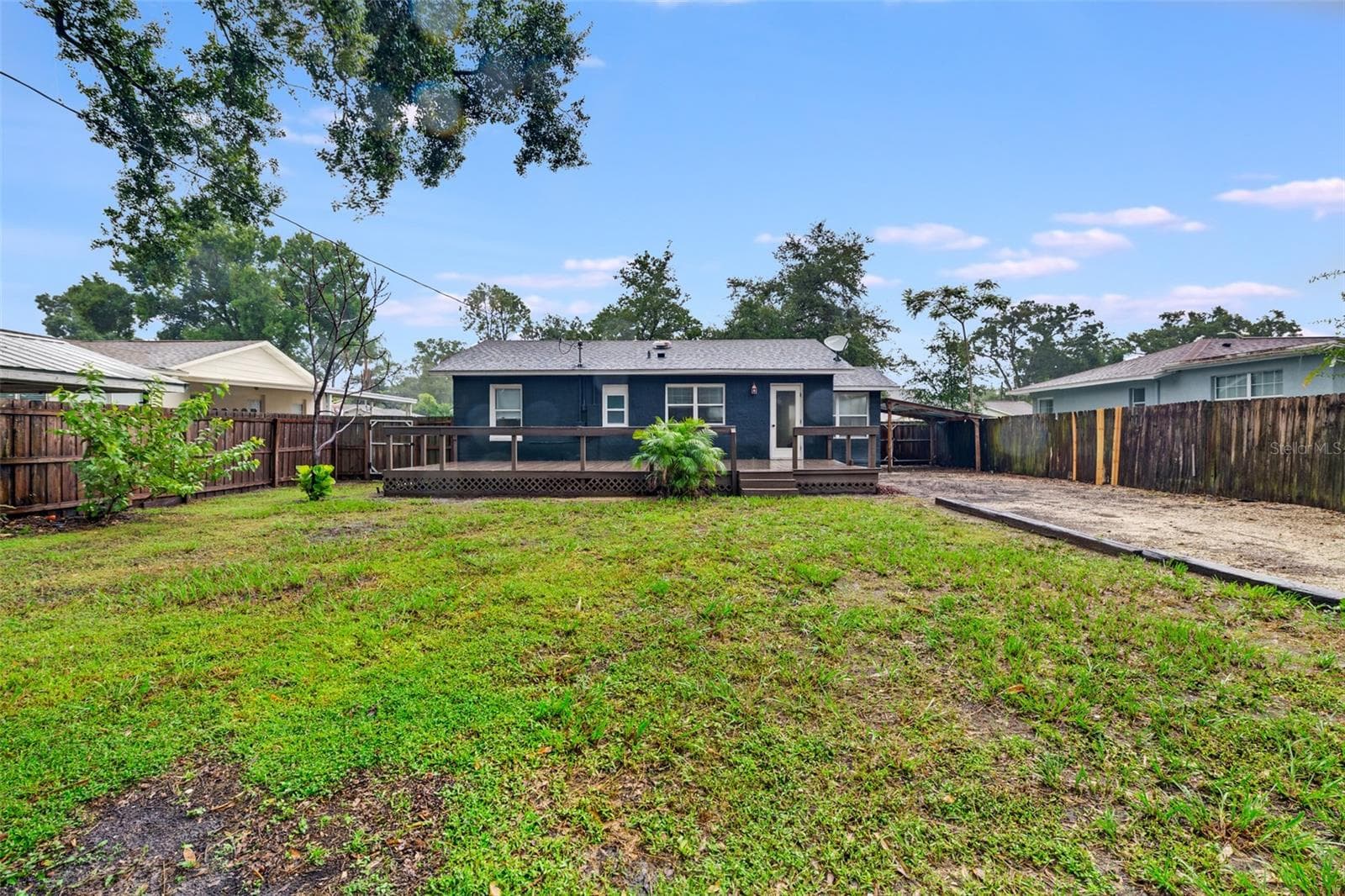 Single Family Residence at 1010 W BERRY AVE, TAMPA, photo 38 of 41