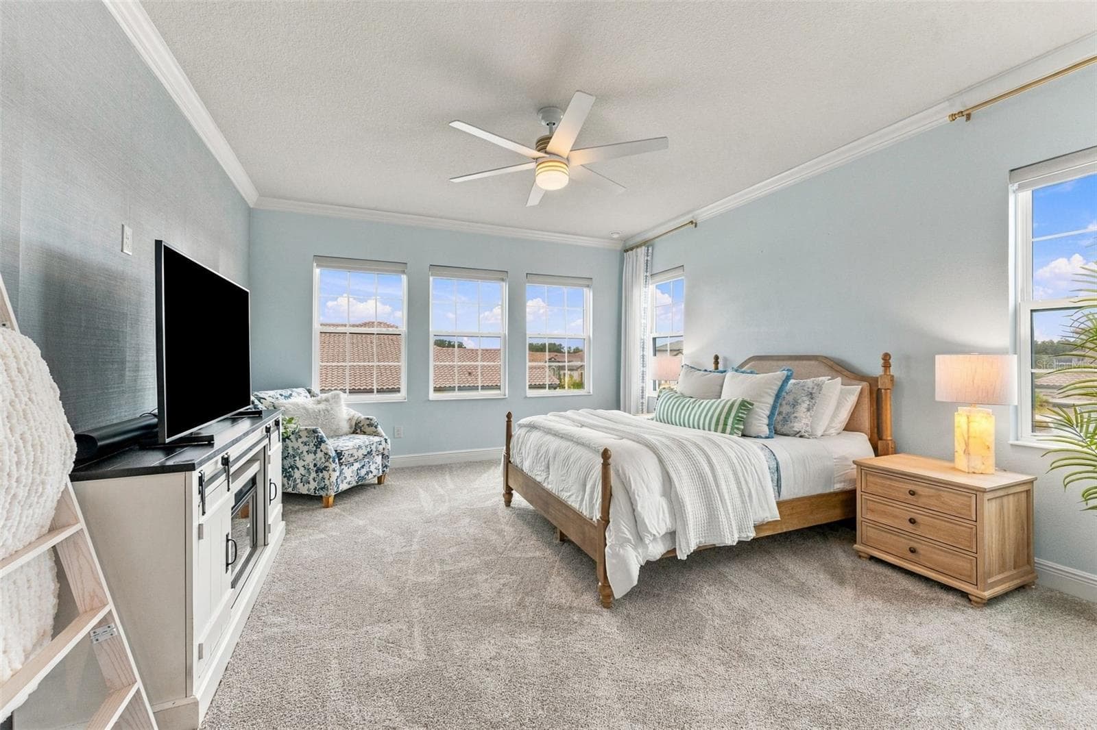 Single Family Residence at 14985 RIDER PASS DR, LITHIA, photo 21 of 39