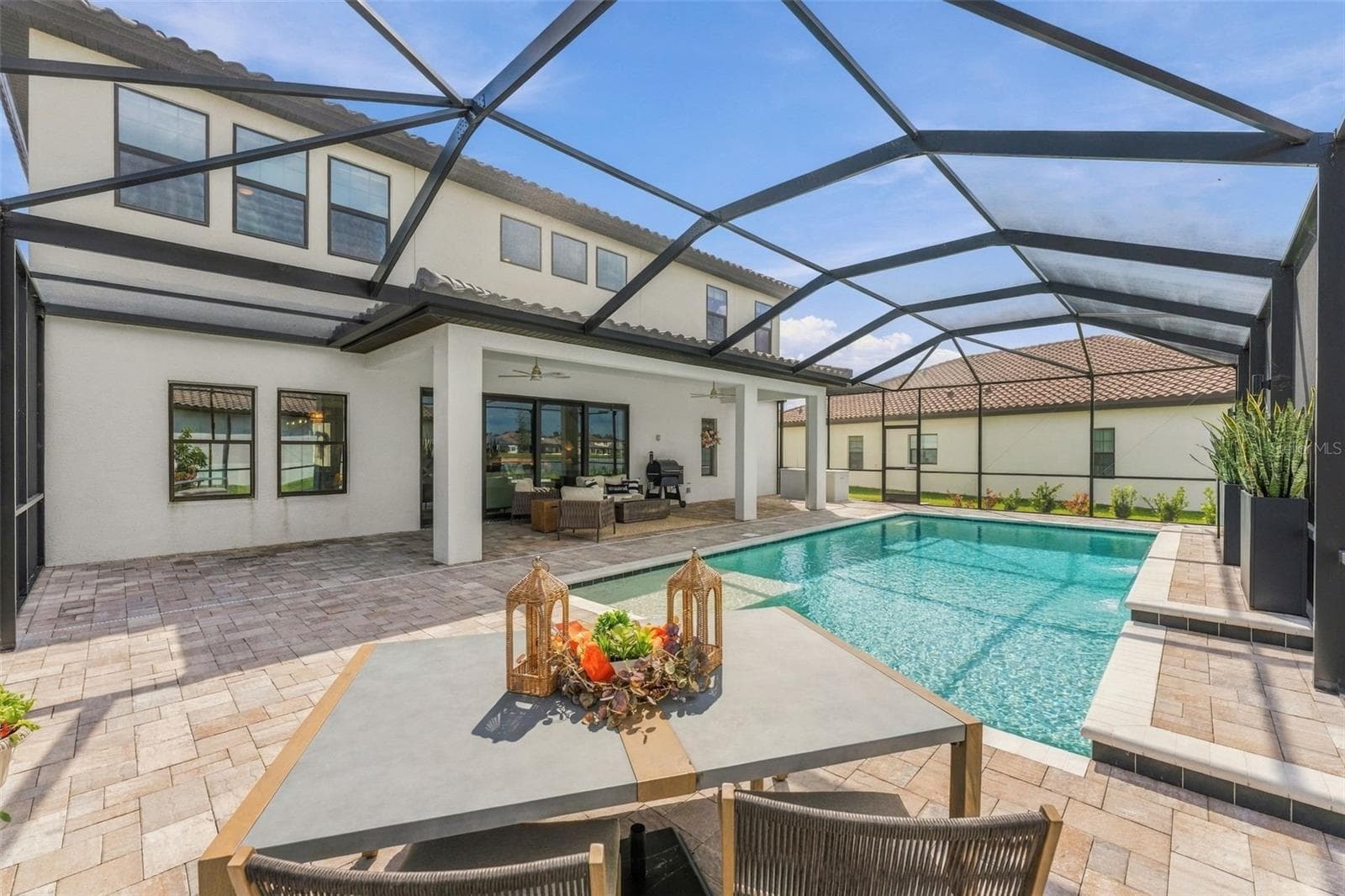 Single Family Residence at 14985 RIDER PASS DR, LITHIA, photo 5 of 39
