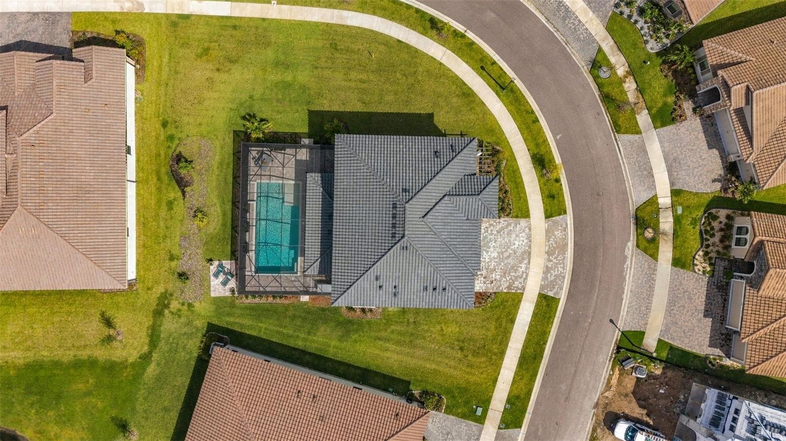 Single Family Residence at 14985 RIDER PASS DR, LITHIA, photo 36 of 39