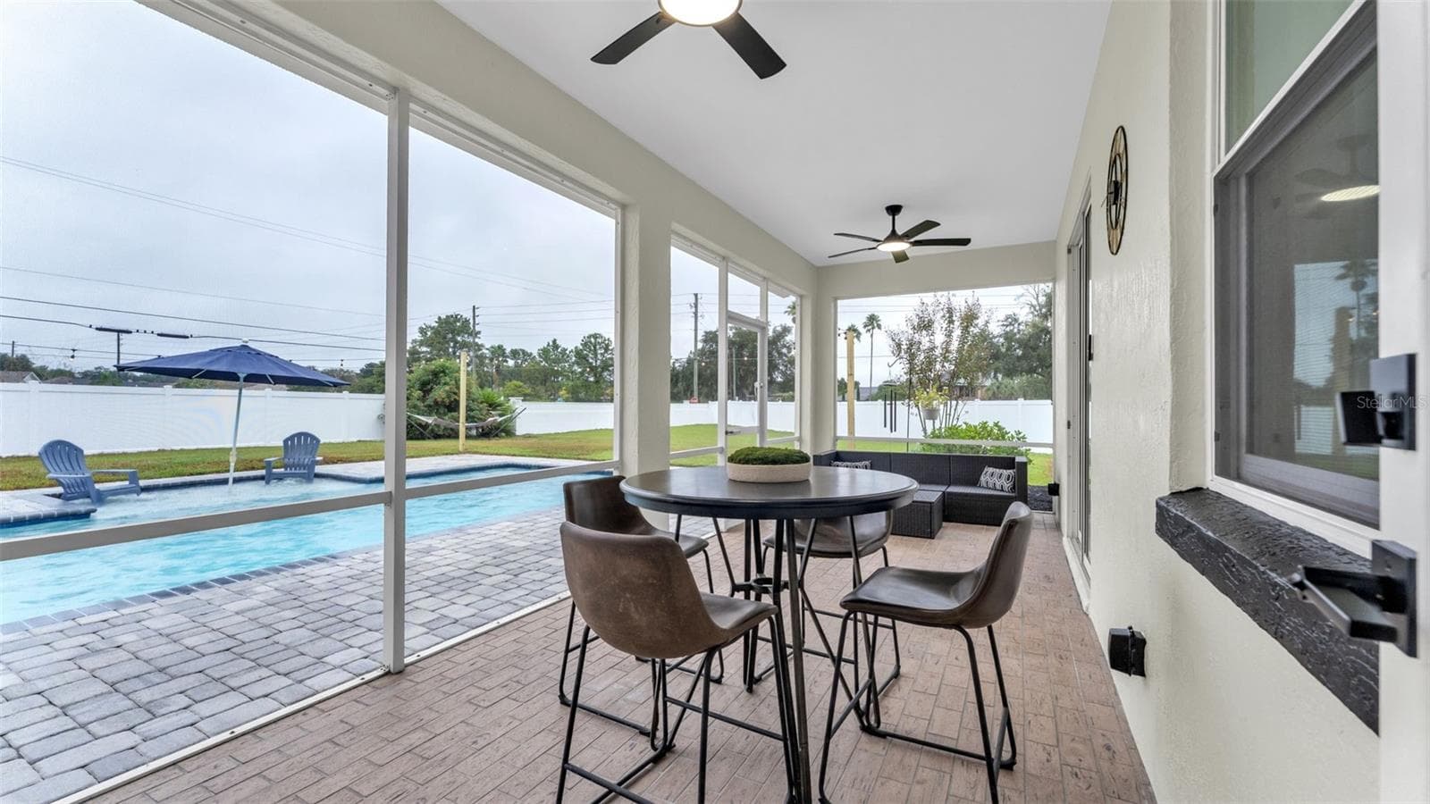 Screened lanai - 2514 COLONEL FORD DR, LAKELAND