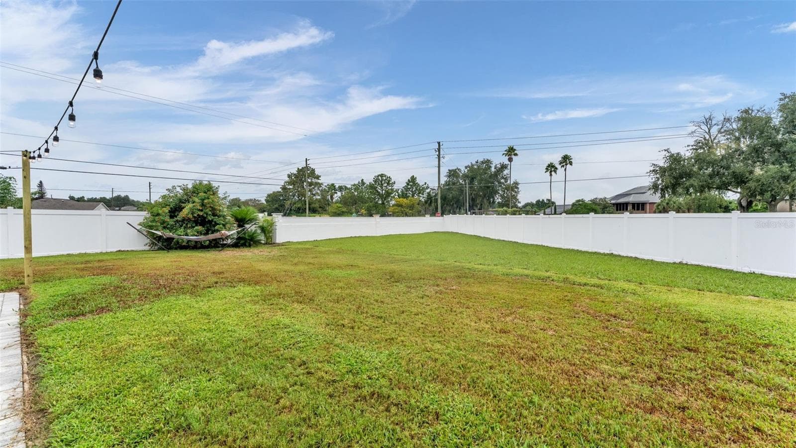 Huge Back yard - 2514 COLONEL FORD DR, LAKELAND