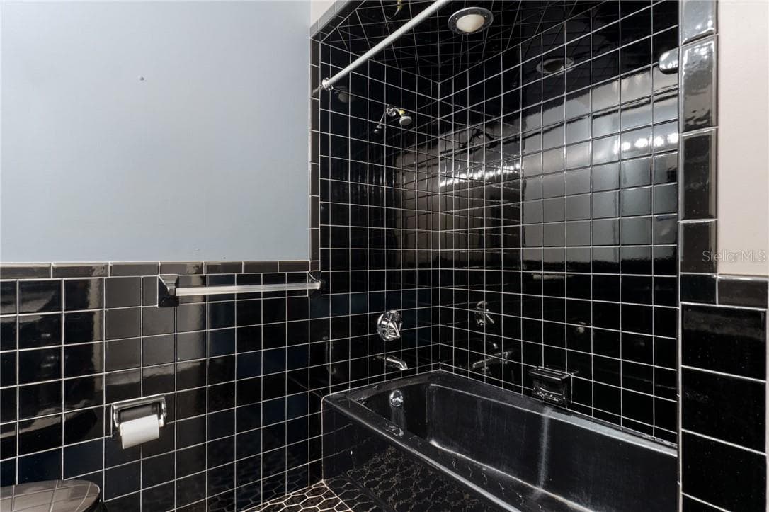 Single Family Residence at 149 & 151 SE Paradise Point RD, CRYSTALRIVER FL 34429, Crystal River, photo 68 of 109