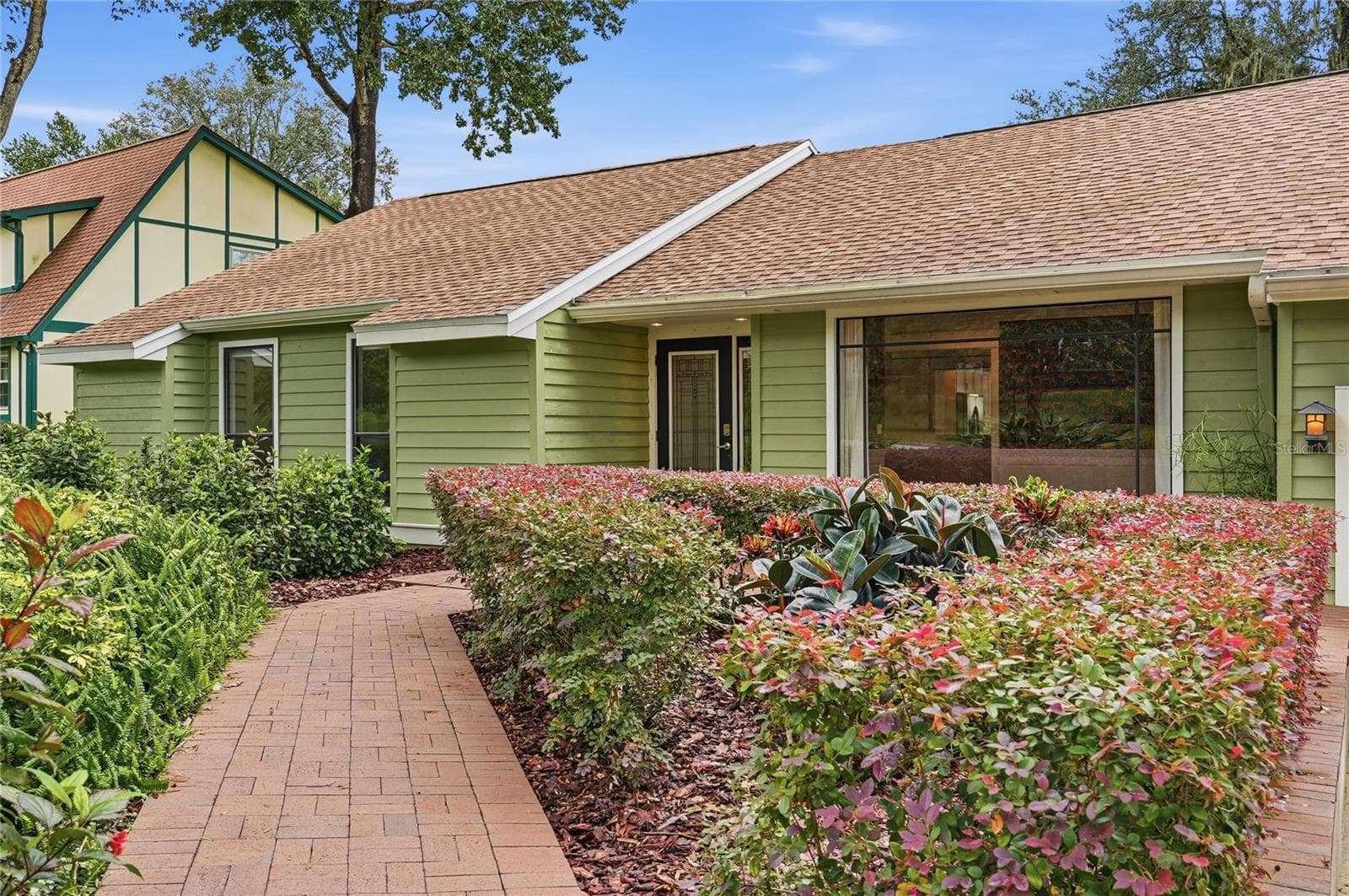 Single Family Residence at 828 BROOKWOOD DR, LAKELAND, photo 4 of 78
