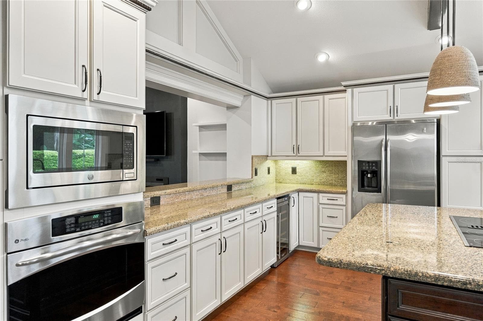 Single Family Residence at 828 BROOKWOOD DR, LAKELAND, photo 21 of 78