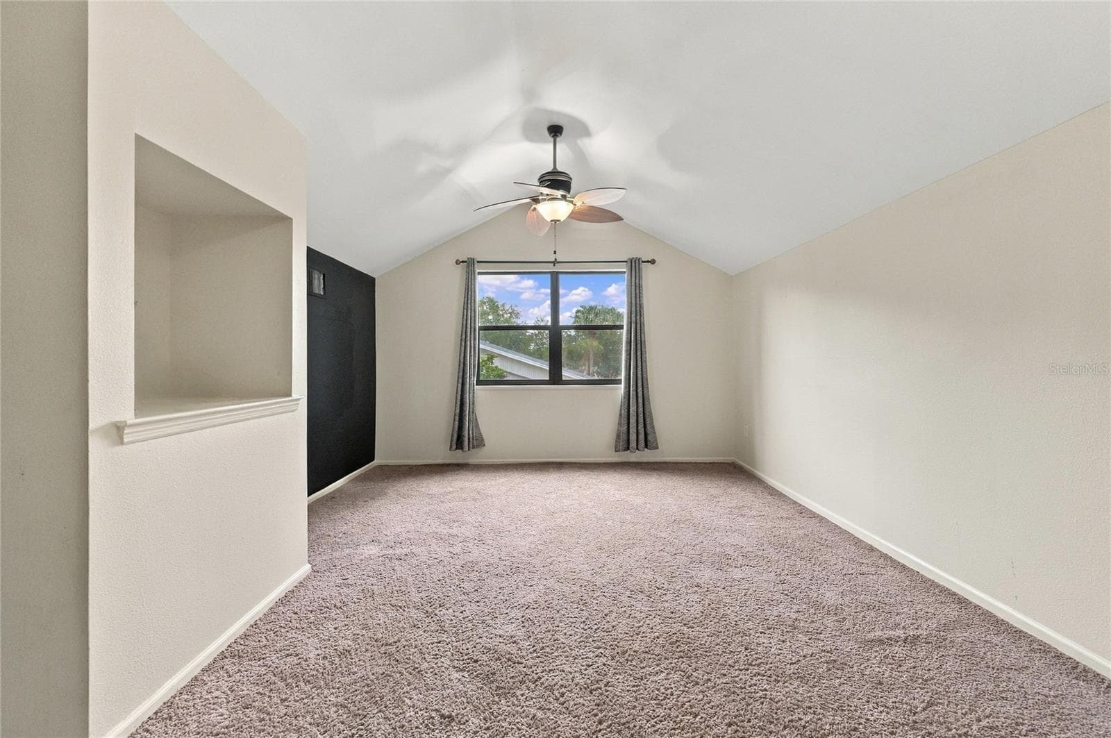 Single Family Residence at 828 BROOKWOOD DR, LAKELAND, photo 52 of 78