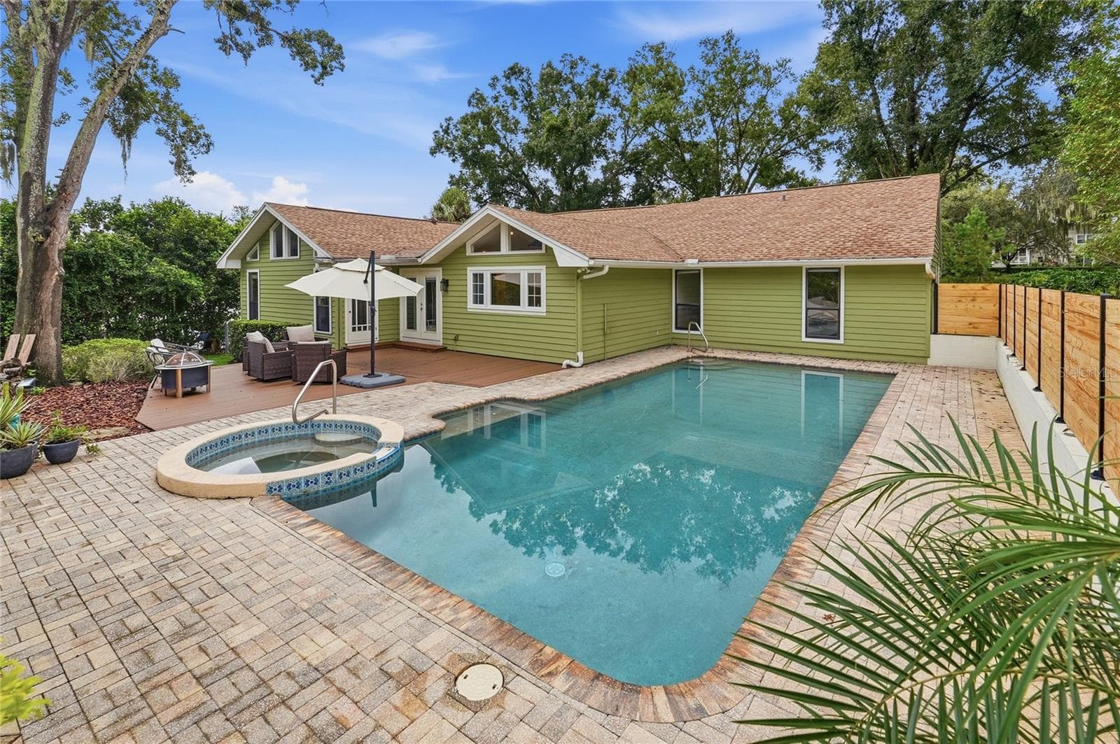 Single Family Residence at 828 BROOKWOOD DR, LAKELAND, photo 61 of 78