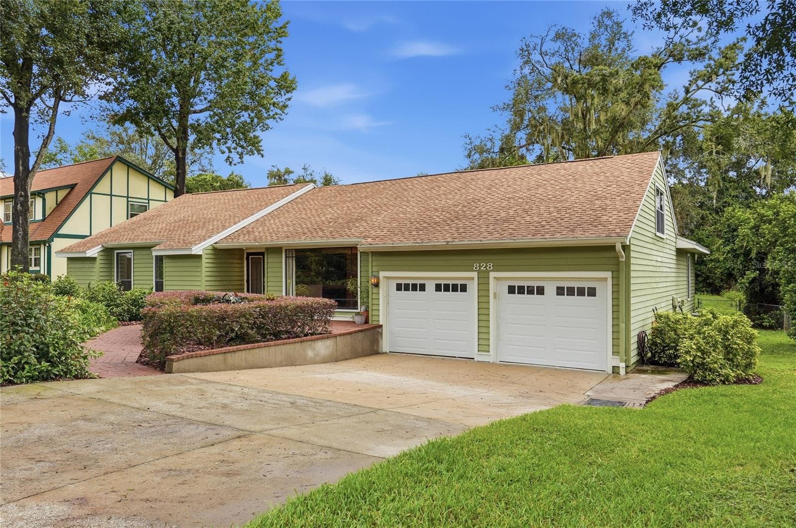 Single Family Residence at 828 BROOKWOOD DR, LAKELAND, photo 69 of 78