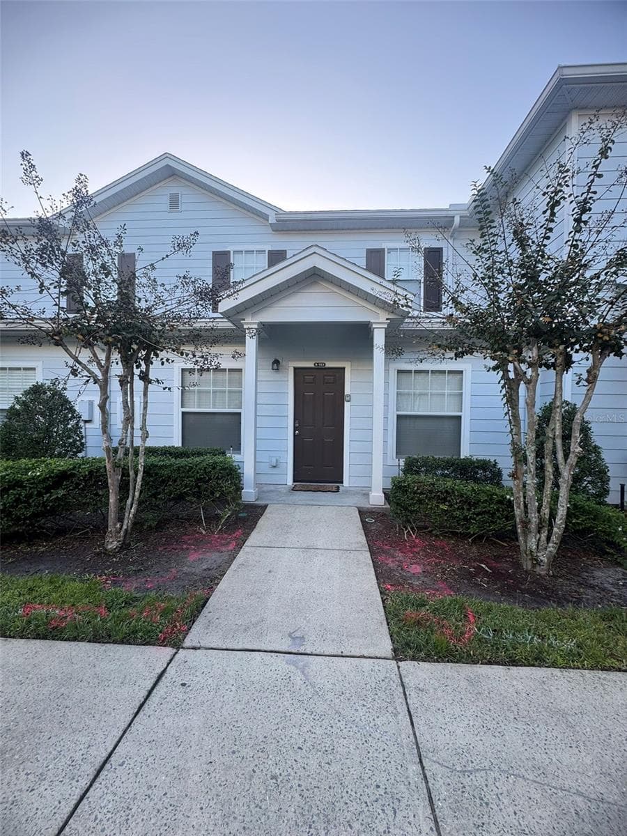 2966 LUCAYAN HARBOUR CIR #103