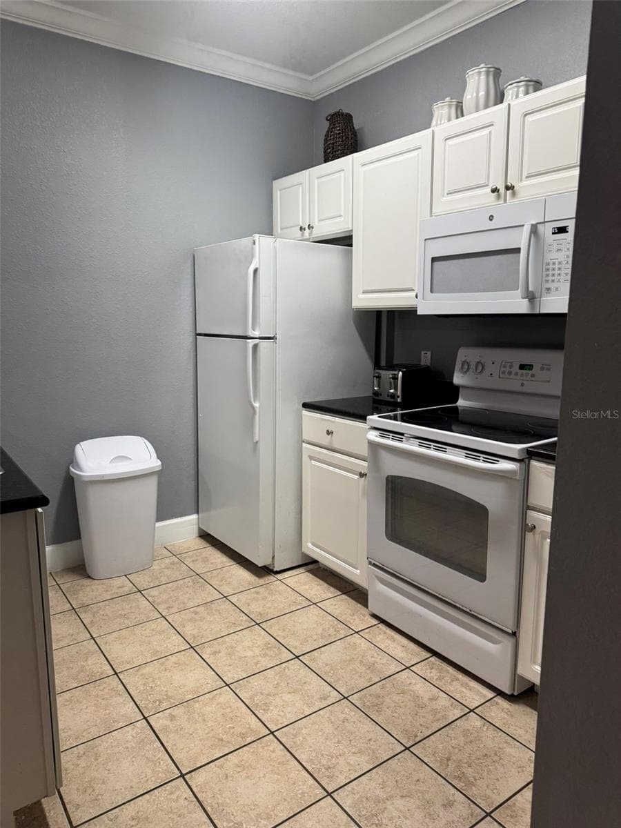 Townhouse at 2966 LUCAYAN HARBOUR CIR #103, KISSIMMEE, photo 14 of 59